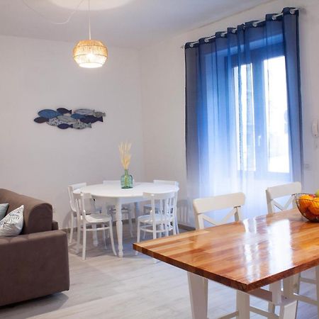Blu Mare Apartment Альгеро Екстер'єр фото