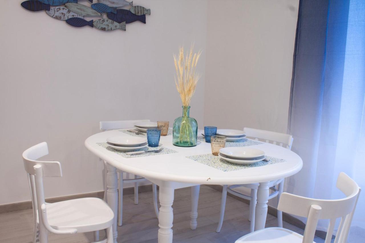 Blu Mare Apartment Альгеро Екстер'єр фото