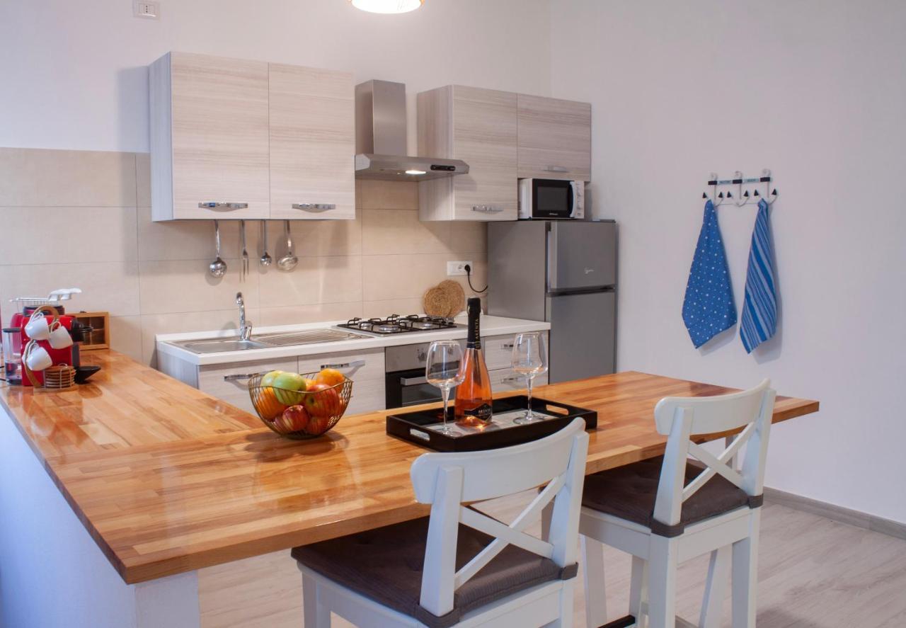 Blu Mare Apartment Альгеро Екстер'єр фото