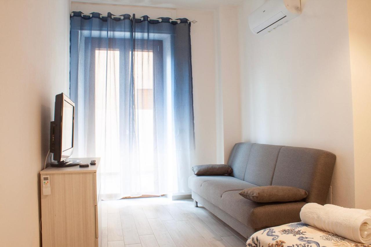 Blu Mare Apartment Альгеро Екстер'єр фото
