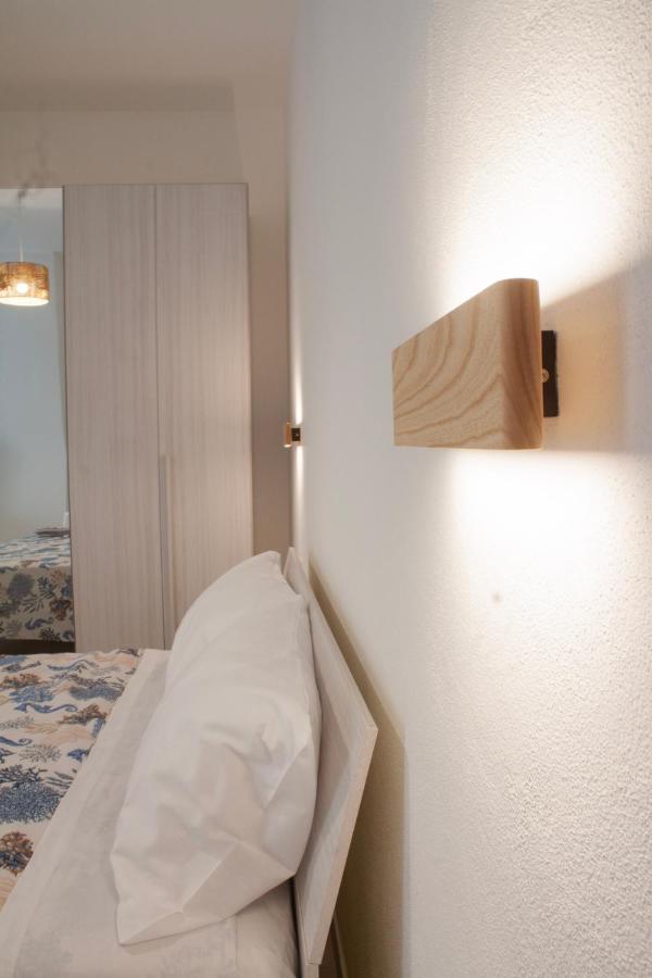 Blu Mare Apartment Альгеро Екстер'єр фото